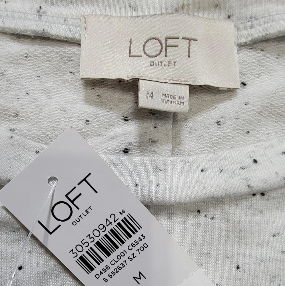 Loft‎ Dolman Sleeve Light Grey Women’s Top Size M.
